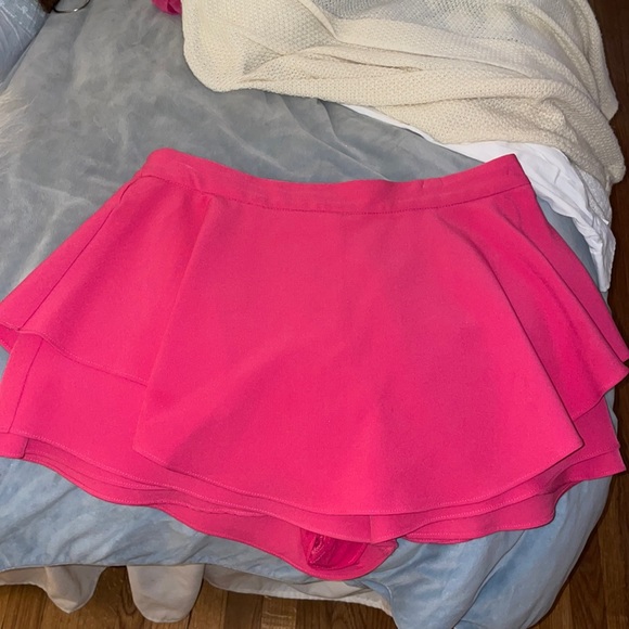 Free the Roses Dresses & Skirts - Hot pink ruffled skort